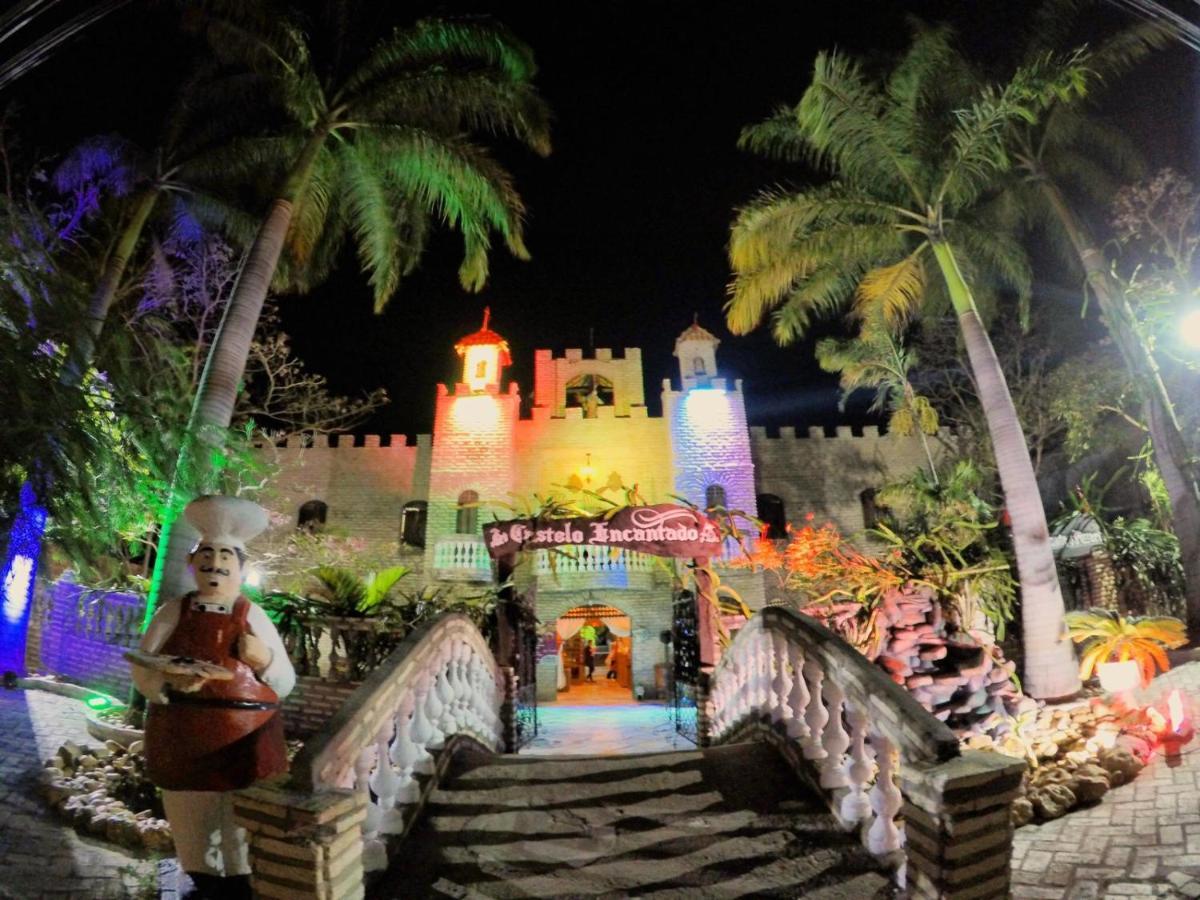 Castelo Encantado Acaraú 外观 照片